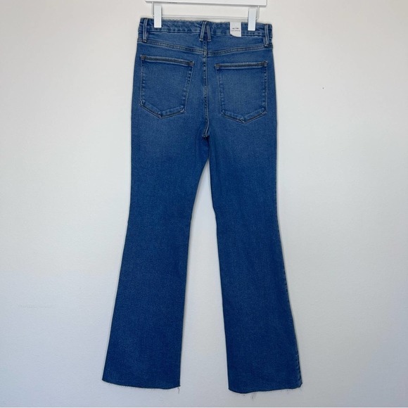 GOOD AMERICAN Good Classic Bootcut Jeans
Size 10/30 EUC - Picture 6 of 7